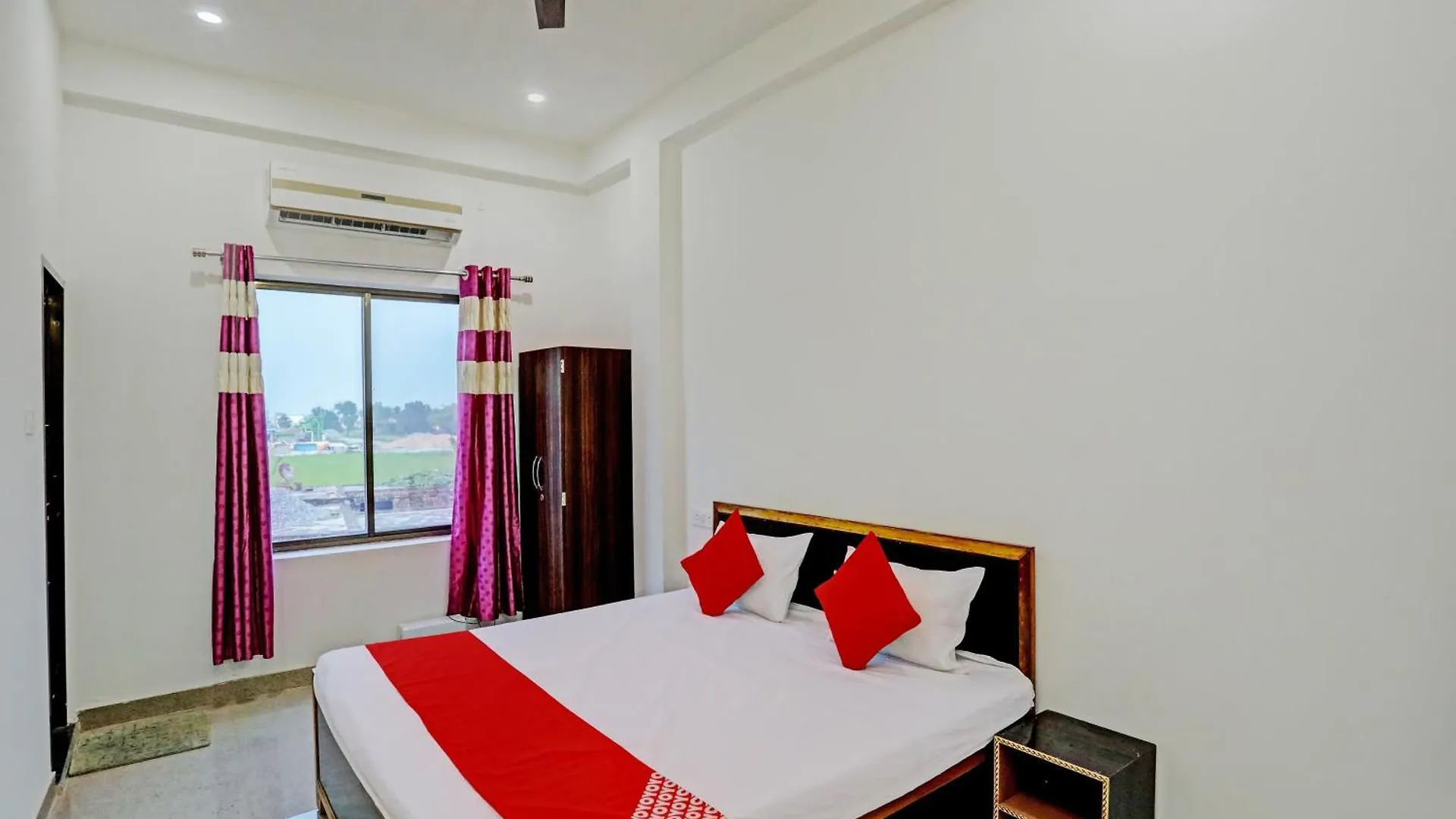 Hotel O Bhardwaj Waranasi